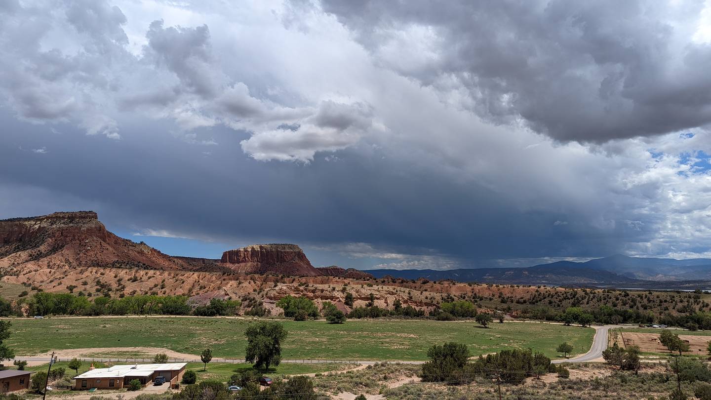 Red-rock country, northern New Mexico